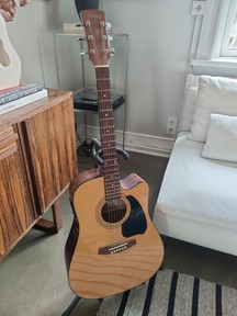Acoustic guitar ISK 210