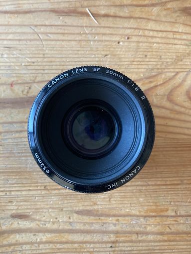 Canon portrett linsa 1:1.8 500 ISK